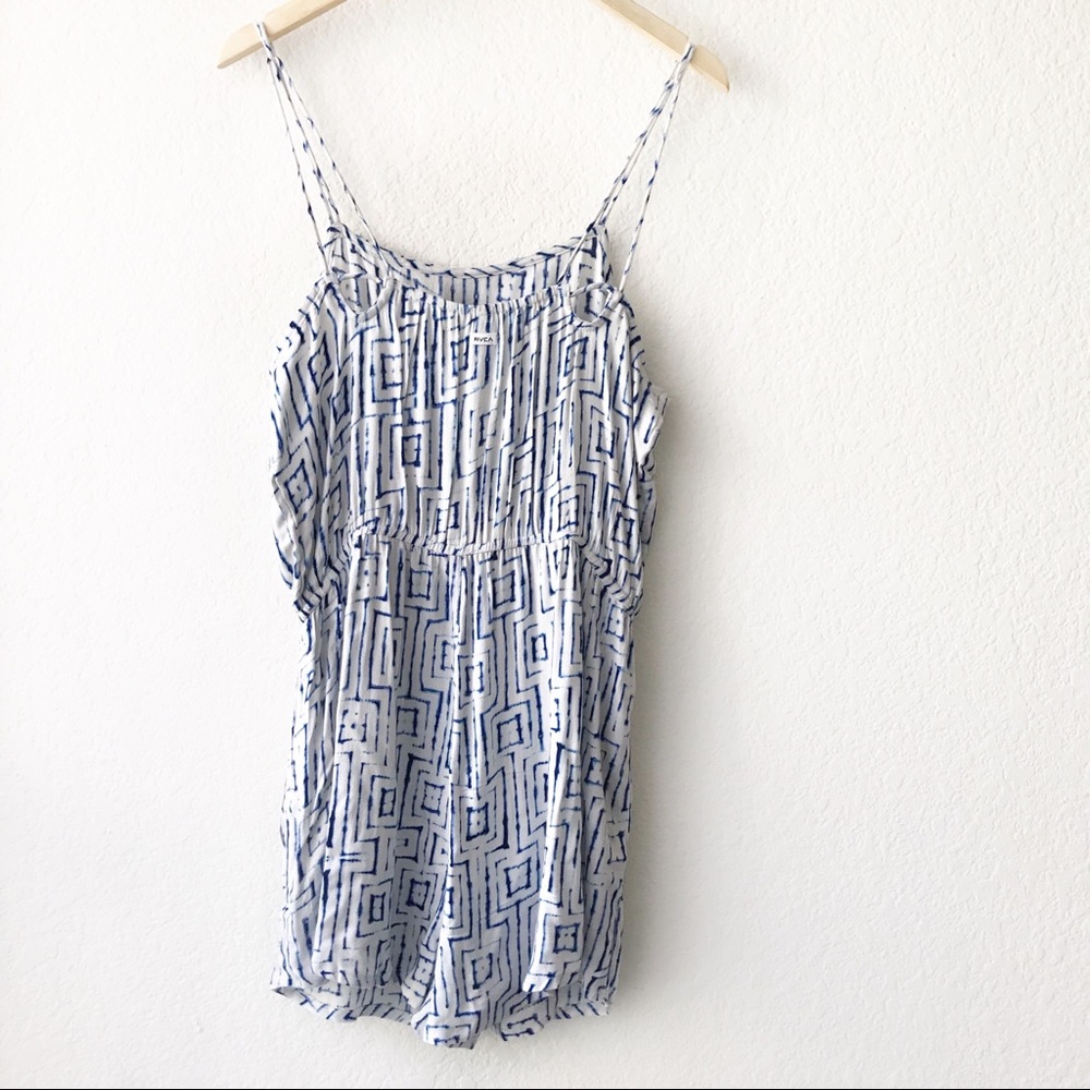 RVCA Lily Romper Blue White Printed NWT Romper L - Picture 4 of 16